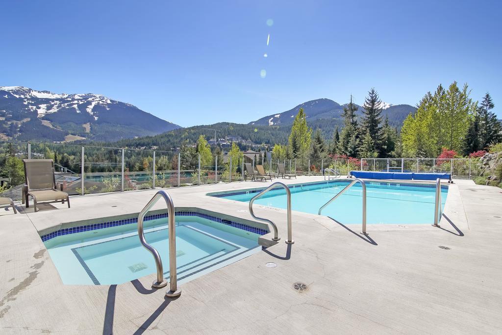 Apartamento The Ironwood On Blueberry Hill Whistler Exterior foto