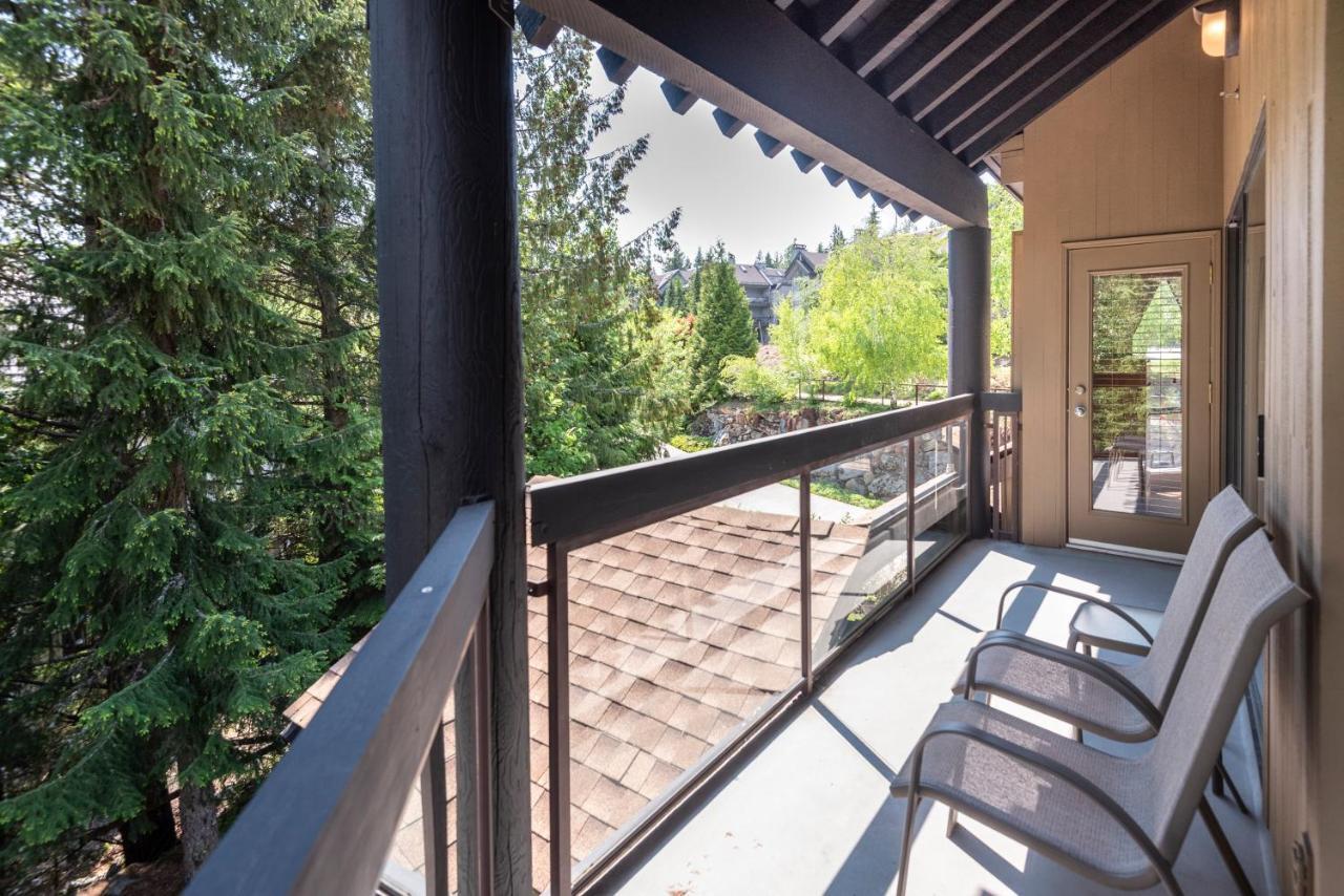 Apartamento The Ironwood On Blueberry Hill Whistler Exterior foto