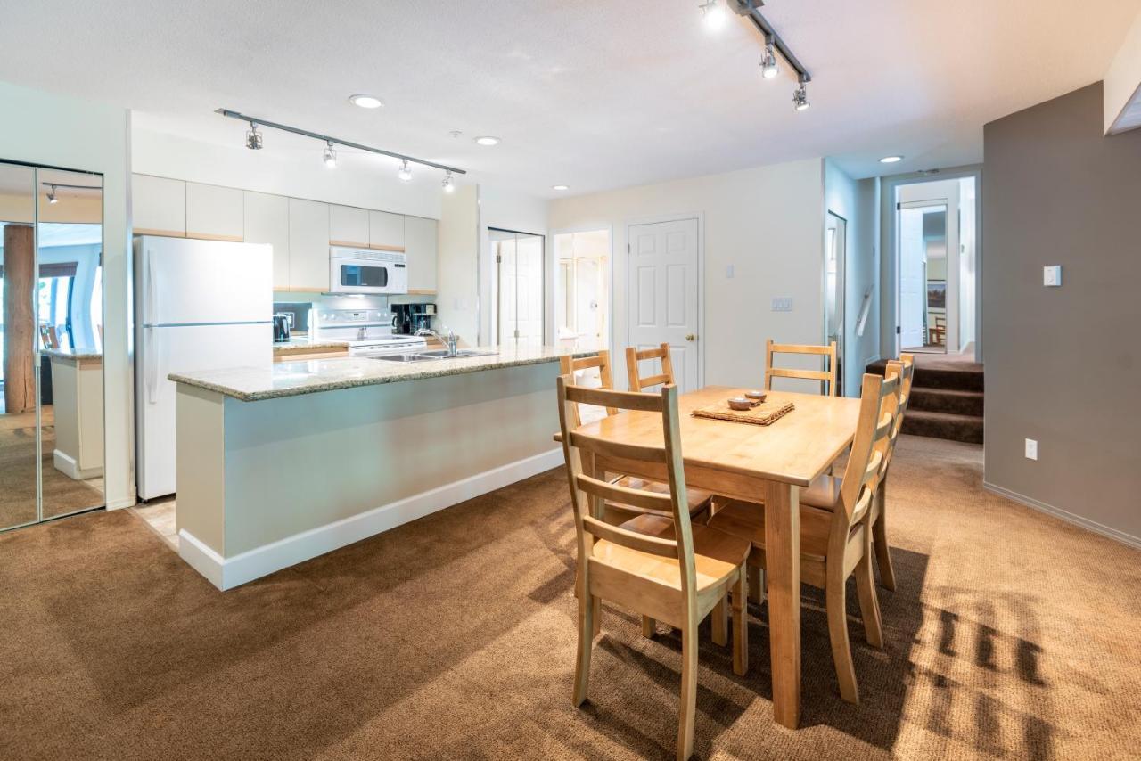 Apartamento The Ironwood On Blueberry Hill Whistler Exterior foto