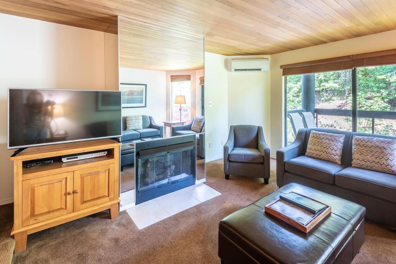 Apartamento The Ironwood On Blueberry Hill Whistler Exterior foto