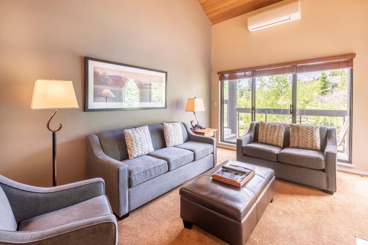Apartamento The Ironwood On Blueberry Hill Whistler Exterior foto