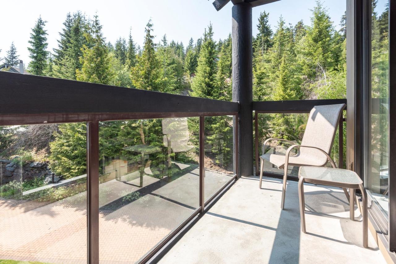 Apartamento The Ironwood On Blueberry Hill Whistler Exterior foto