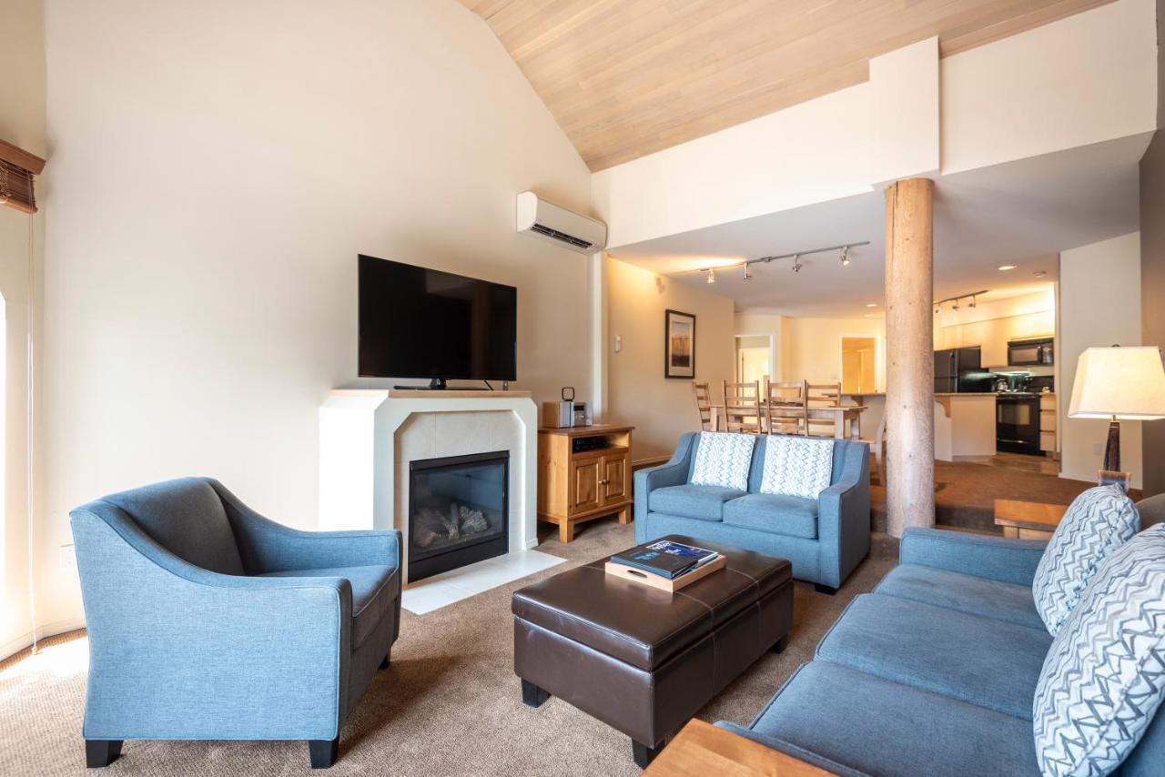 Apartamento The Ironwood On Blueberry Hill Whistler Exterior foto